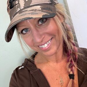 Meet your Posher, Kaya